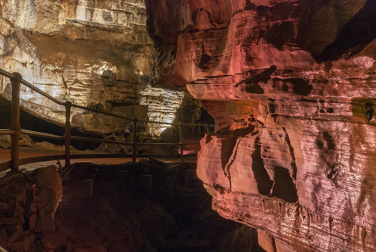 Howe Caverns
